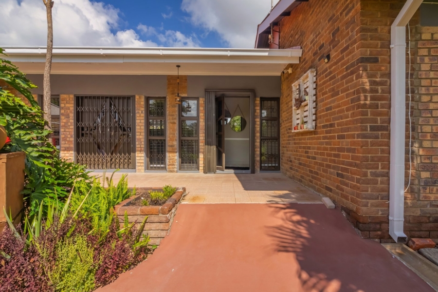 4 Bedroom Property for Sale in West Park Free State